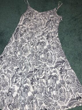 Old Navy Navy and White Floral Midi Dress